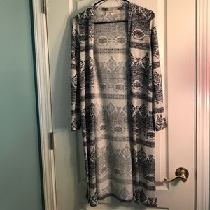 Light-weight cardigan